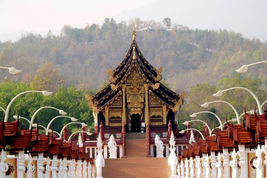 Private day tour Chiang mai : Elephant Sanctuary- Waterfall- Bamboo Rafting 4 Pax photo 2
