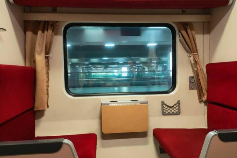 SmartEnPlus Blog: Review : The Train no.31 from Krung Thep Apiwat[Bangkok] to Hat Yai Junction