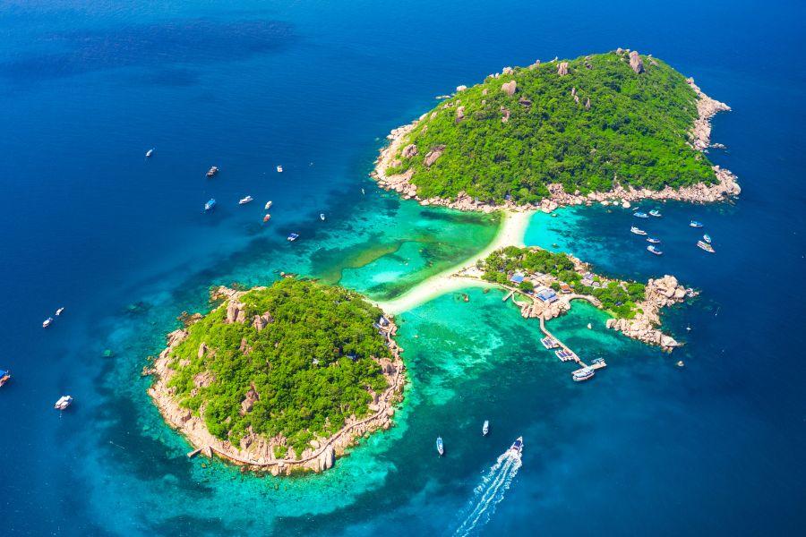SmartEnPlus Blog: This beautiful spot is Koh Nang Yuan, often mistaken for Koh Tao