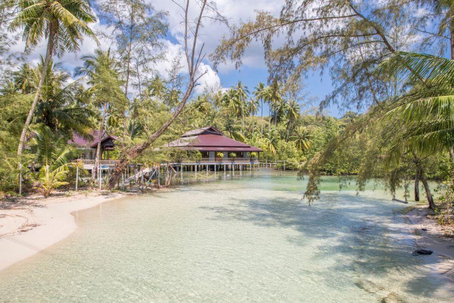 SmartEnPlus Blog: Best Budget Accommodations in Koh Kood (Under 1,500 THB)