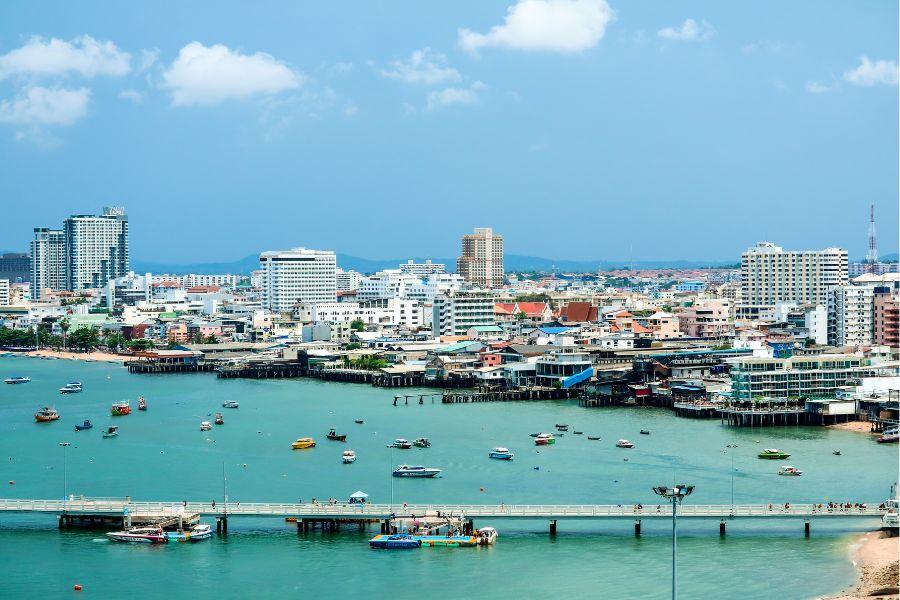 SmartEnPlus Blog: ​Bali Hai Pier in Pattaya