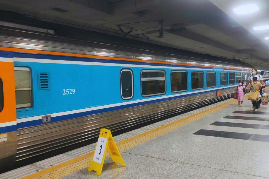 SmartEnPlus Blog: How to Travel from Koh Chang to Bangkok by Bus: Complete Guide and Timetables