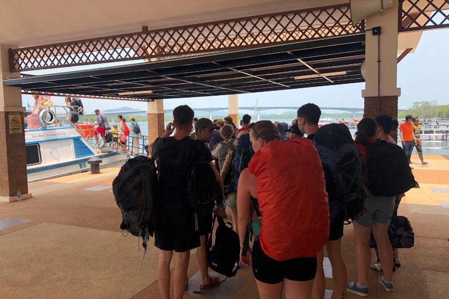 SmartEnPlus Blog: Budget Travel from Phuket to Koh Lanta: Cheapest Routes and Local Tips