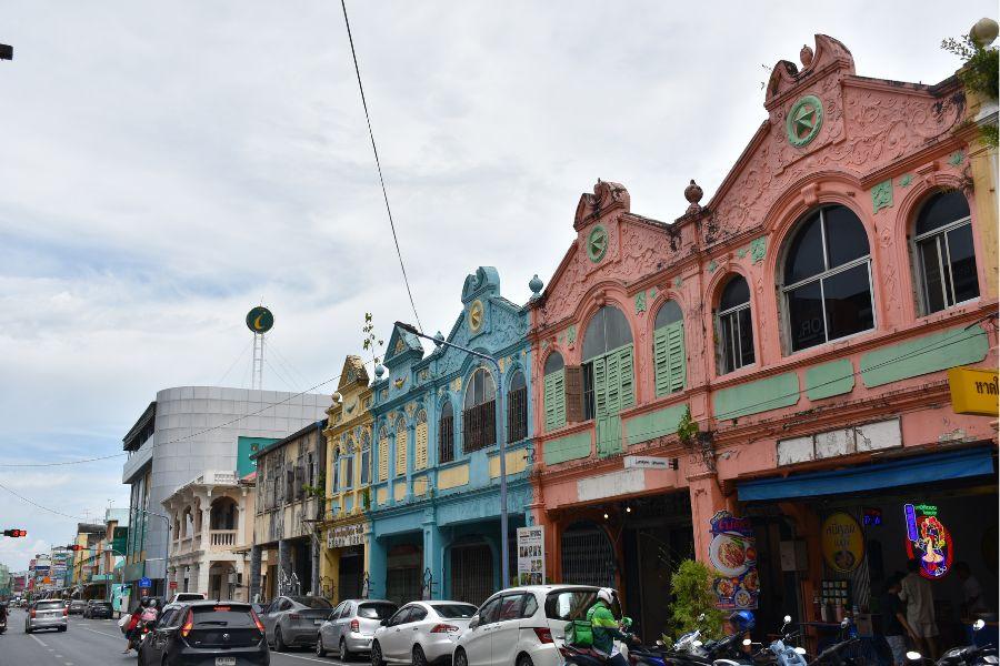 SmartEnPlus Blog: Souvenirs to Buy in Hat Yai (Complete Guide for First-Time Visitors)