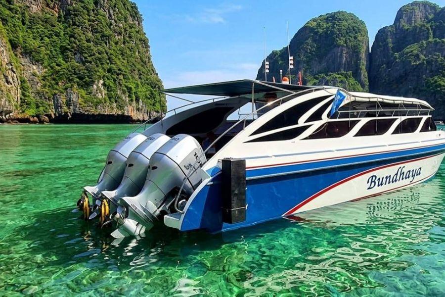 How to Travel from Rassada Pier to Koh Phi Phi by Bundhaya Speedboat (Low Season Guide)