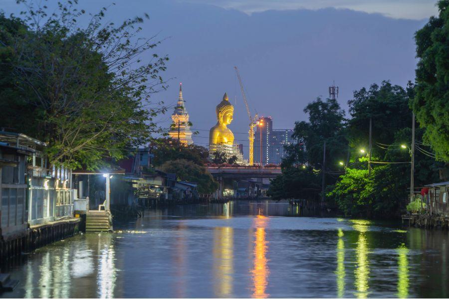 SmartEnPlus Blog: Koh Tao to Bangkok on a Budget: A Practical Guide to Ferry, Bus and Train Routes