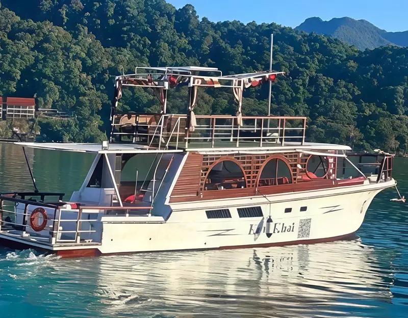 Koh Chang :Private Day Tour 4 Island Snorkeling 20 Person