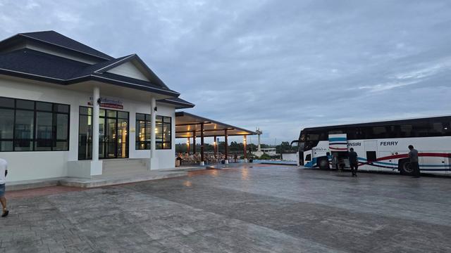 boonsiri chumphon pier