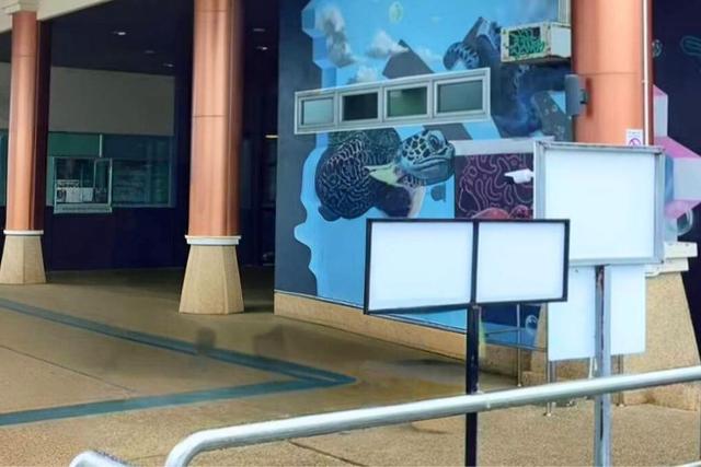 Boarding Area Ploysiam