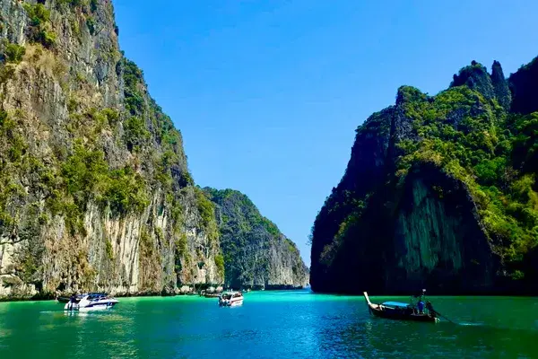 Discover Paradise on Earth: Phi Phi Island, Thailand