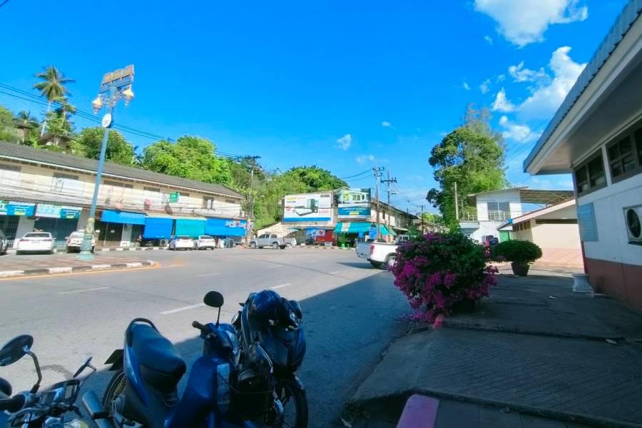 Exploring Khao Lak After Arriving from Lipe: Best Attractions and Day Trips