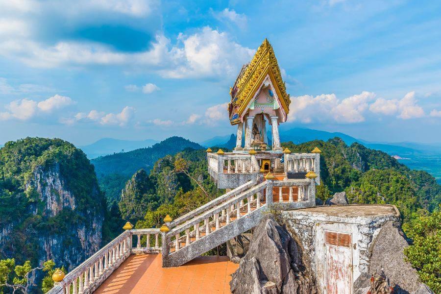 Seasonal Travel Advice: When to Visit Khao Lak and Ao Nang for the Best Road Trip Experience