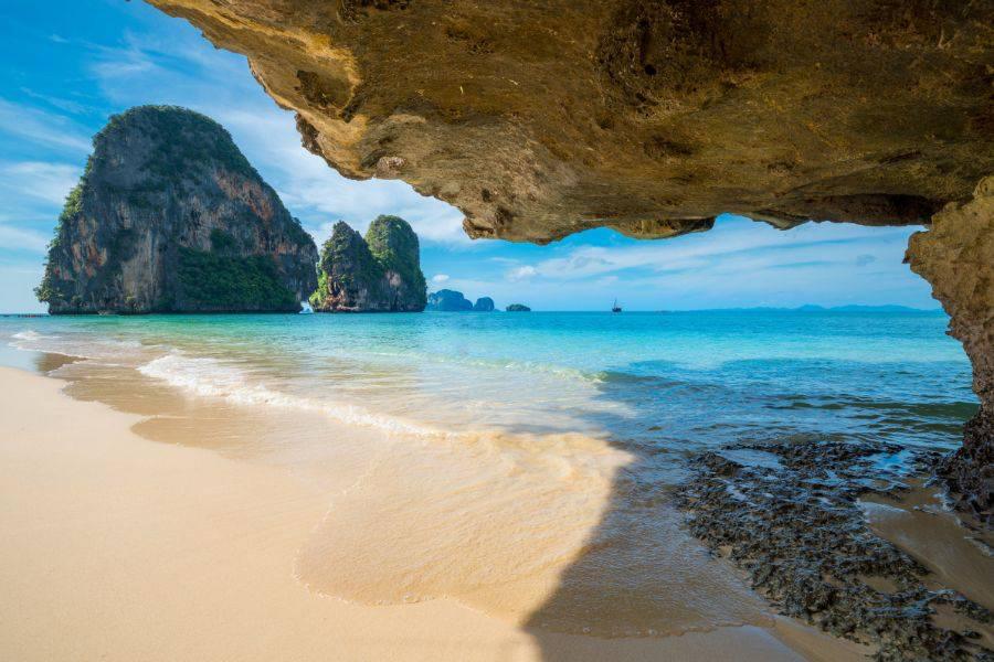 SmartEnPlus Blog: Packing Tips for the Koh Samui to Krabi (Ao Nang) Journey: What to Bring and Prepare