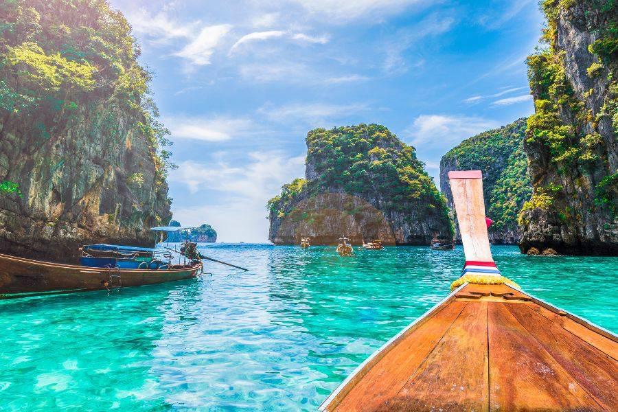 What to Expect on the Journey from Koh Lanta to Phi Phi: A First-Hand Experience