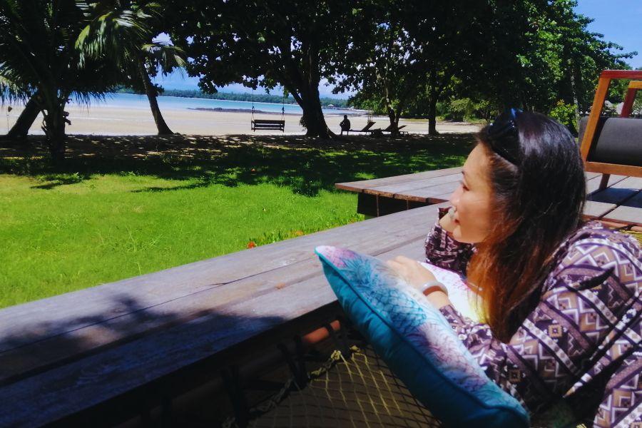 SmartEnPlus Blog: How to Pack for Your Trip from Bangkok to Koh Mak: Essentials for a Seamless Island Journey