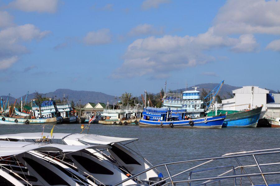 How Early Should You Arrive for Your Phi Phi to Phuket Ferry?