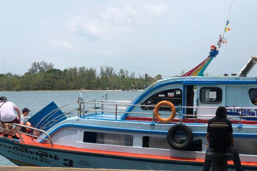 SmartEnPlus Blog: Koh Ngai to Koh Lanta Ferry Times, Prices and Travel Tips