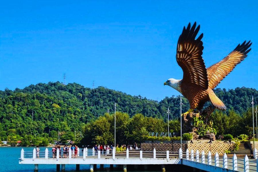 How to Travel from Kuah Jetty (Langkawi) to Koh Lipe (Low Season June-October)
