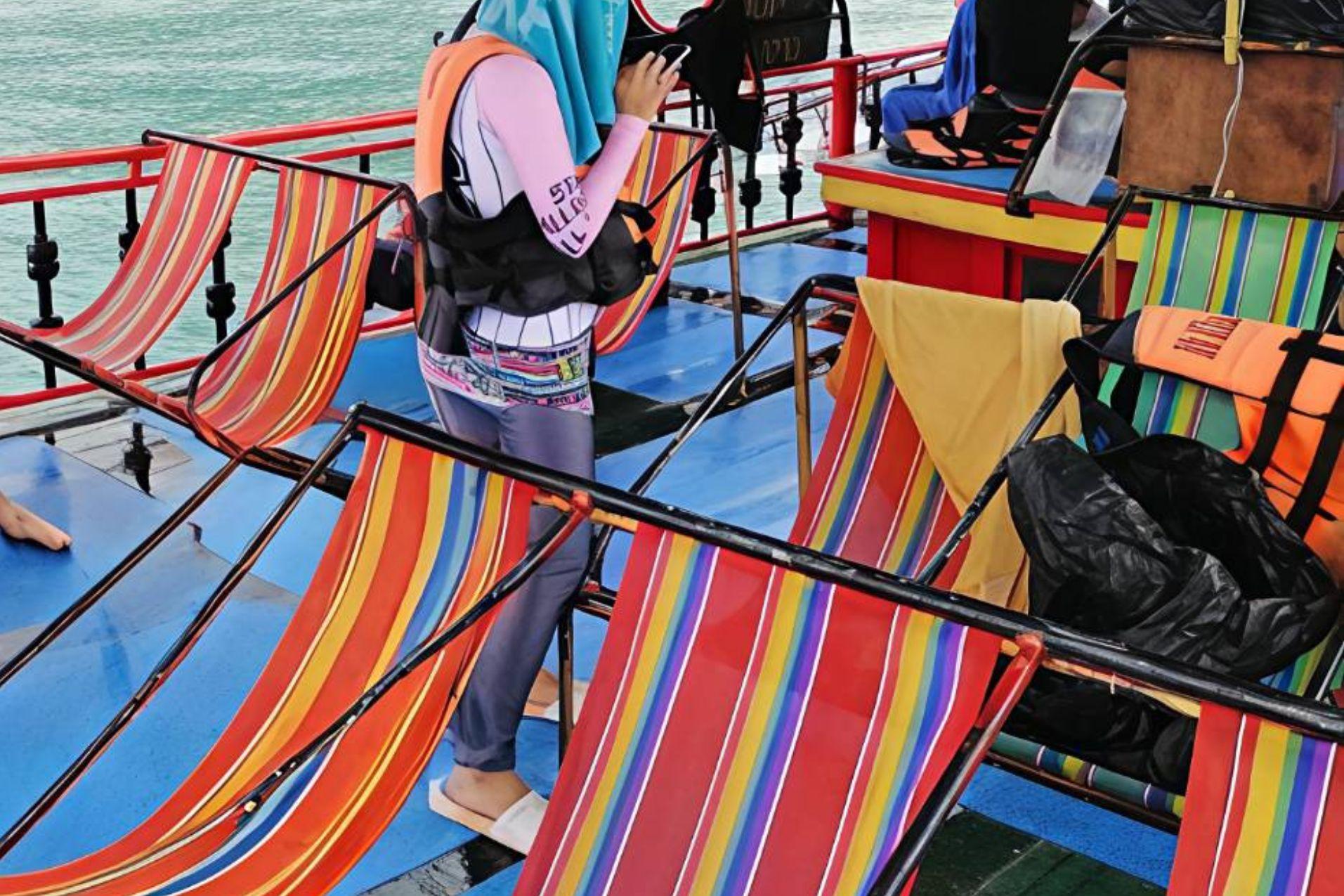 Koh Chang :Day Tour 4 Island Snorkeling by Big Boat photo 4