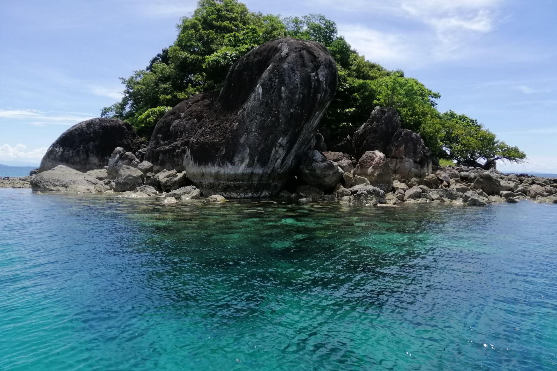Koh Chang :Day Tour 4 Island Snorkeling by Big Boat