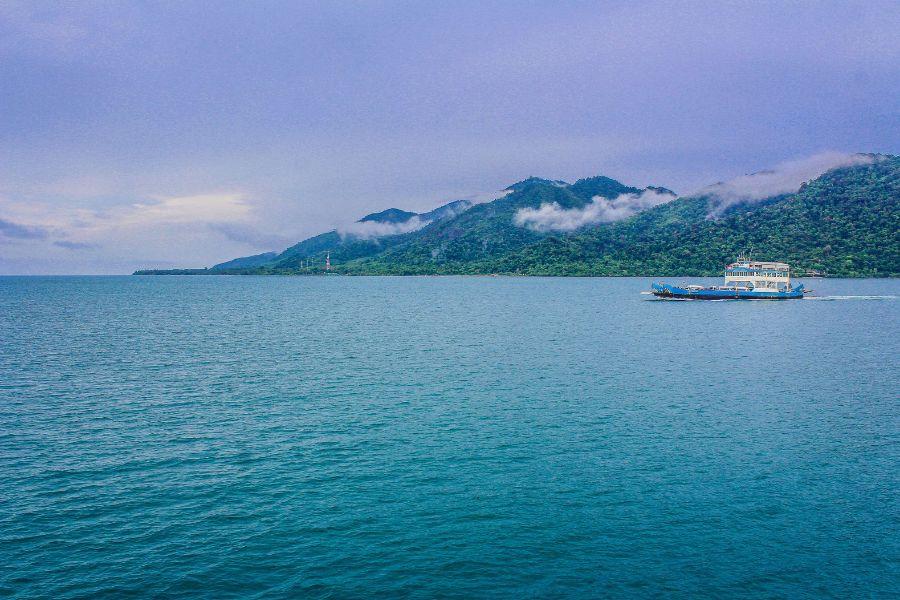 SmartEnPlus Blog: Koh Chang vs Koh Kood: Which Thai Island Is Right for You?