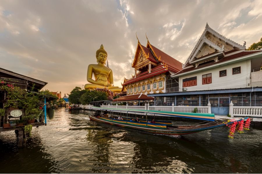 Private Big Buddha-Artist's House-Klong Bang Luang-Wat Khun Chan-Wat Nang Chi by Long tail Boat 1 Hour For 4 Pax